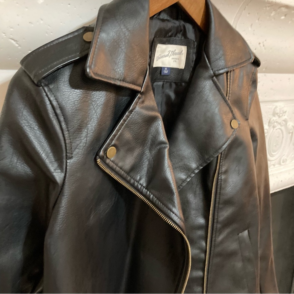 NWOT Universal Thread Black Leather Moto Jacket Faux Vegan Size Small S XS - Picture 4 of 10